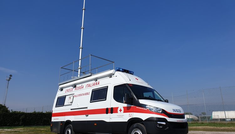 Emergenza e Protezione Civile, come funziona la Centrale Operativa Mobile della CRI di Milano? | Emergency Live 11