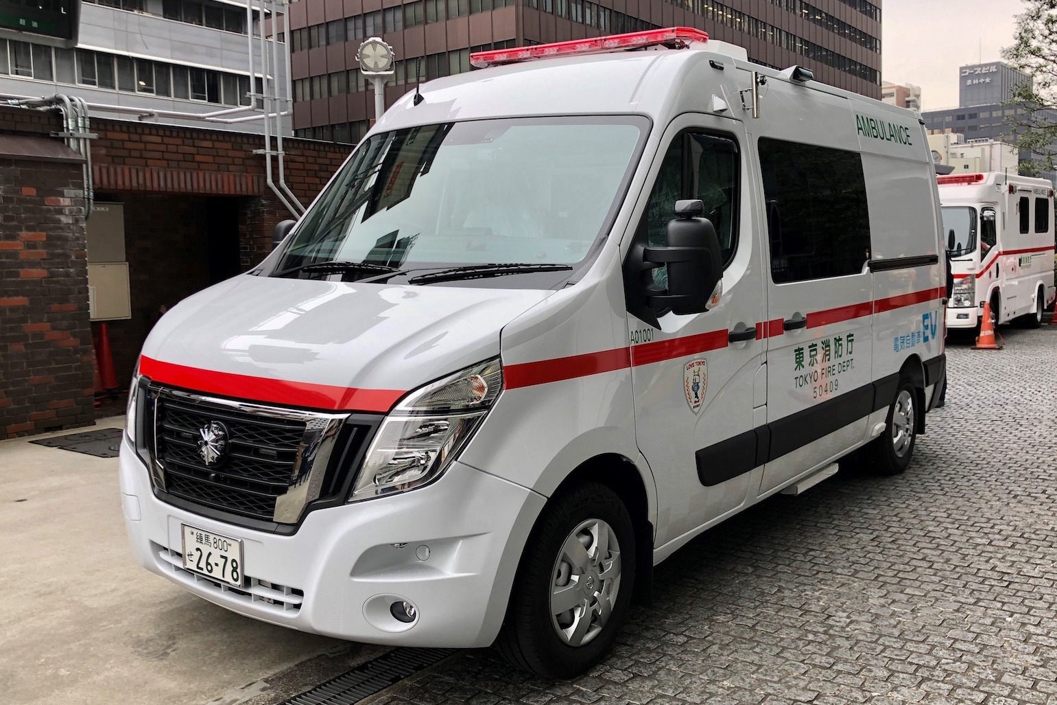 Giappone, Nissan dona ambulanza elettrica ai Vigili del Fuoco w Tokio