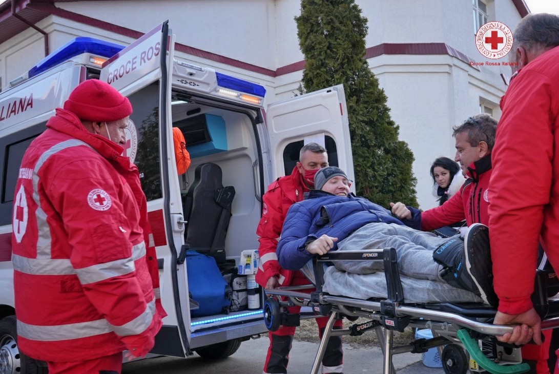 Abili a proteggere : Croce Rossa Italiana: arrivato a Leopoli il convoglio  per l'evacuazione dei civili fragili