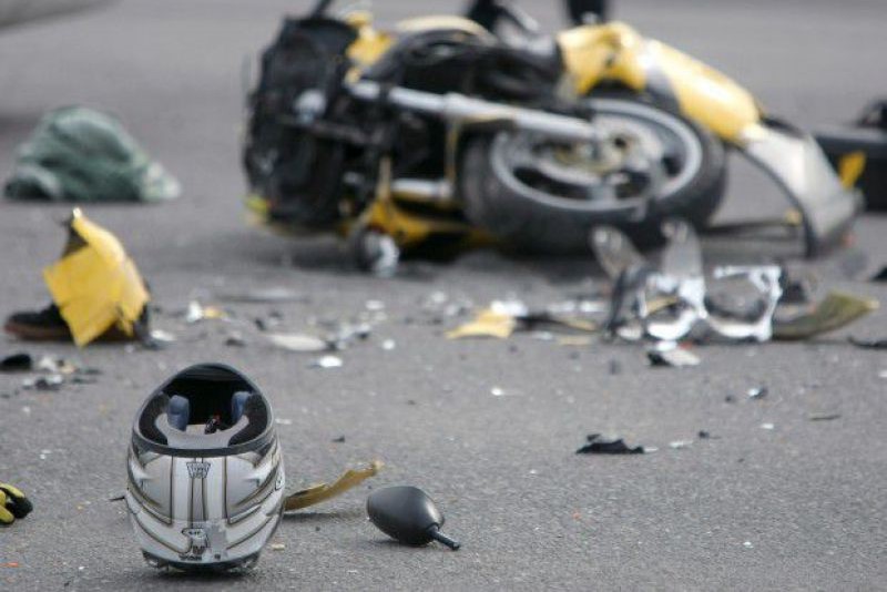 Incidenti Stradali: Togliere O Non Togliere Il Casco Ad Un Motociclista?