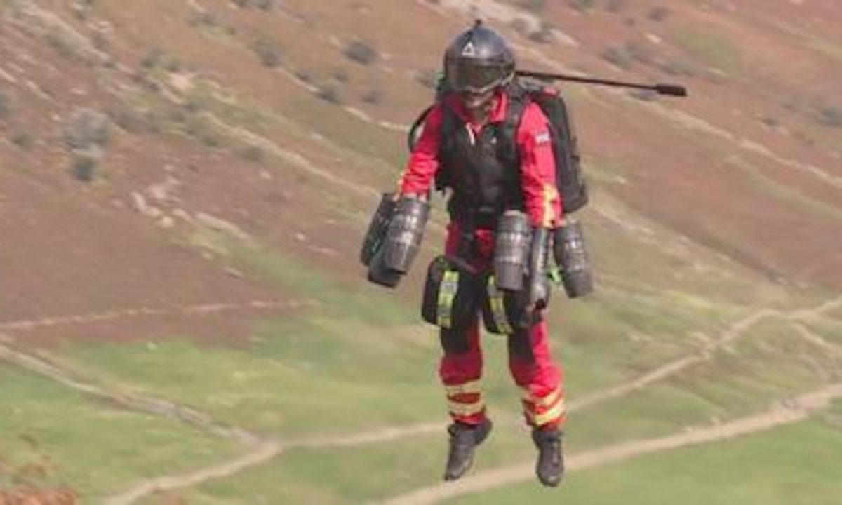 Air Ambulance Paramedics Like Iron Man 救急車 アイアンマンのような救急隊員 Could A Jet Suit Save Lives ジェットスーツは命を救うことができますか