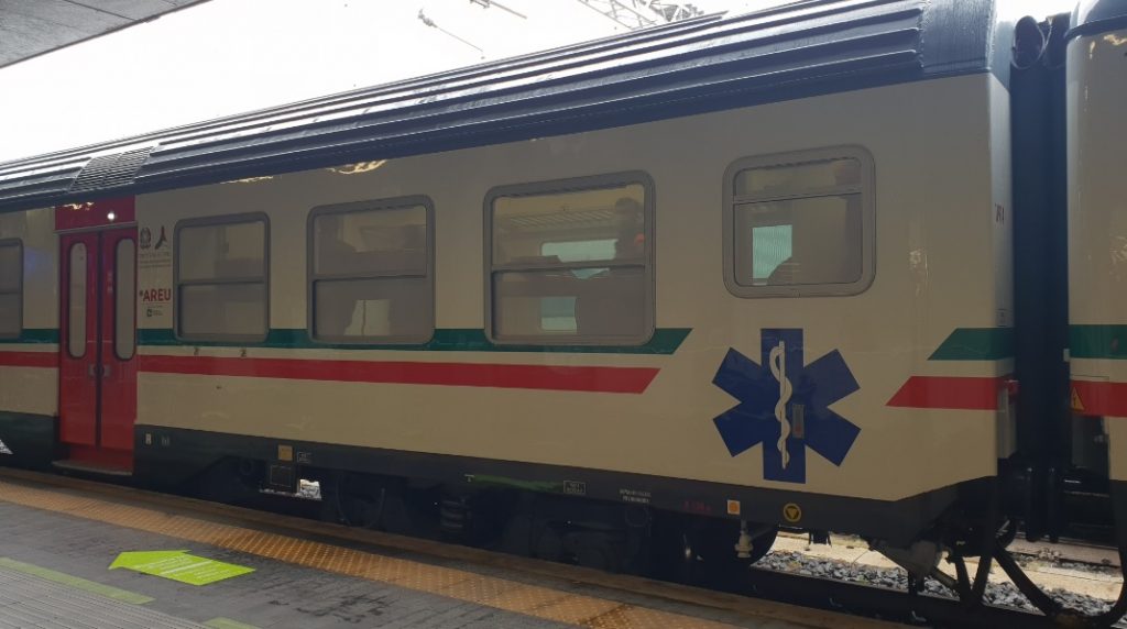 Italy, the ambulance train inaugurated today: patient transport by rail ...