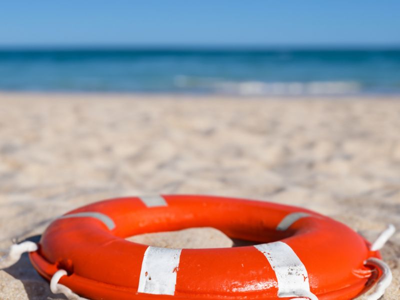 Safety at sea: how to protect yourself while on vacation | Emergency Live